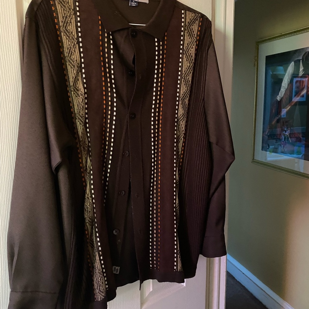 Men’s button-down sweater shirt